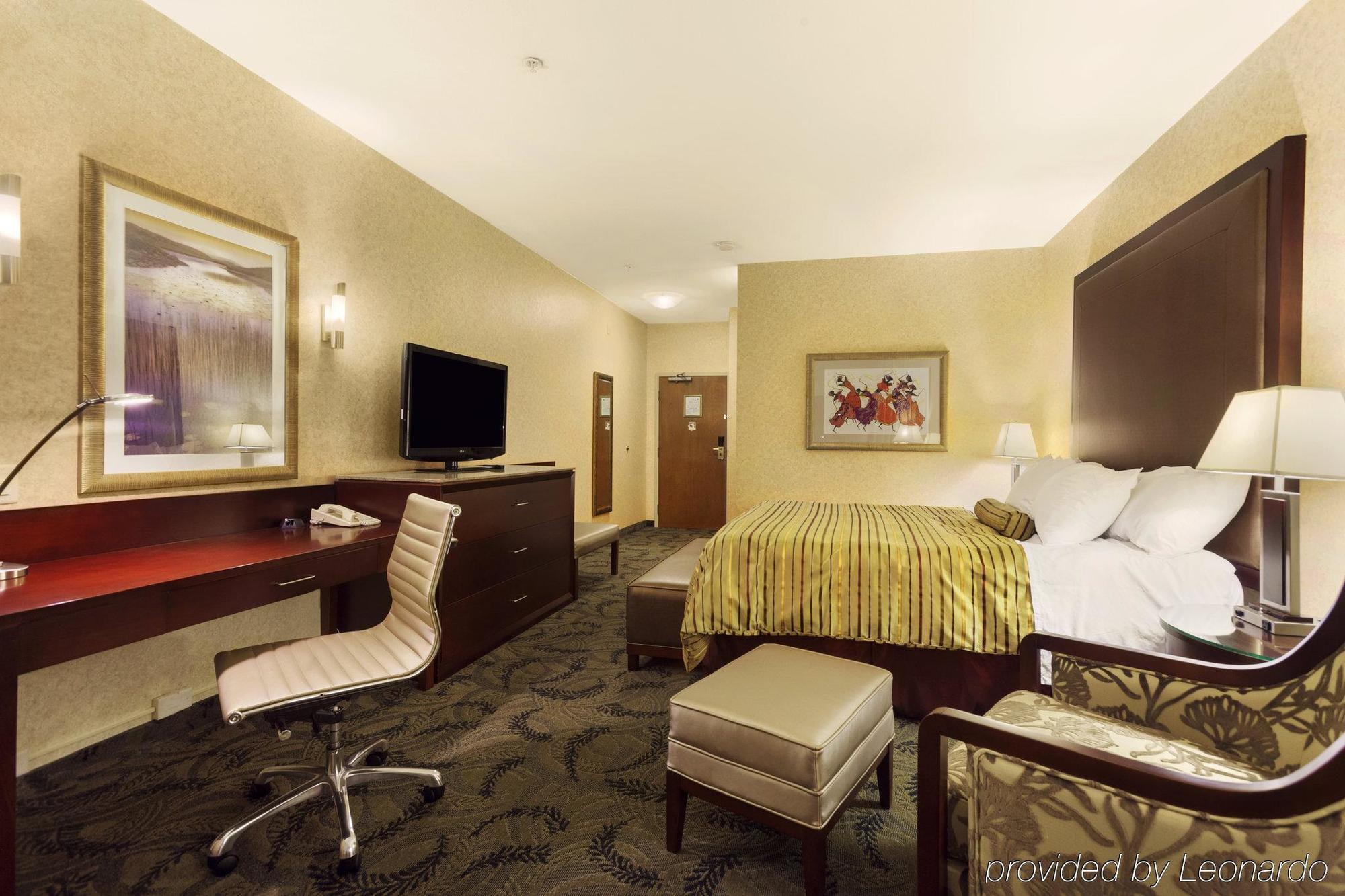 Poco Inn And Suites Hotel And Conference Center بورت كوكويتلام المظهر الخارجي الصورة