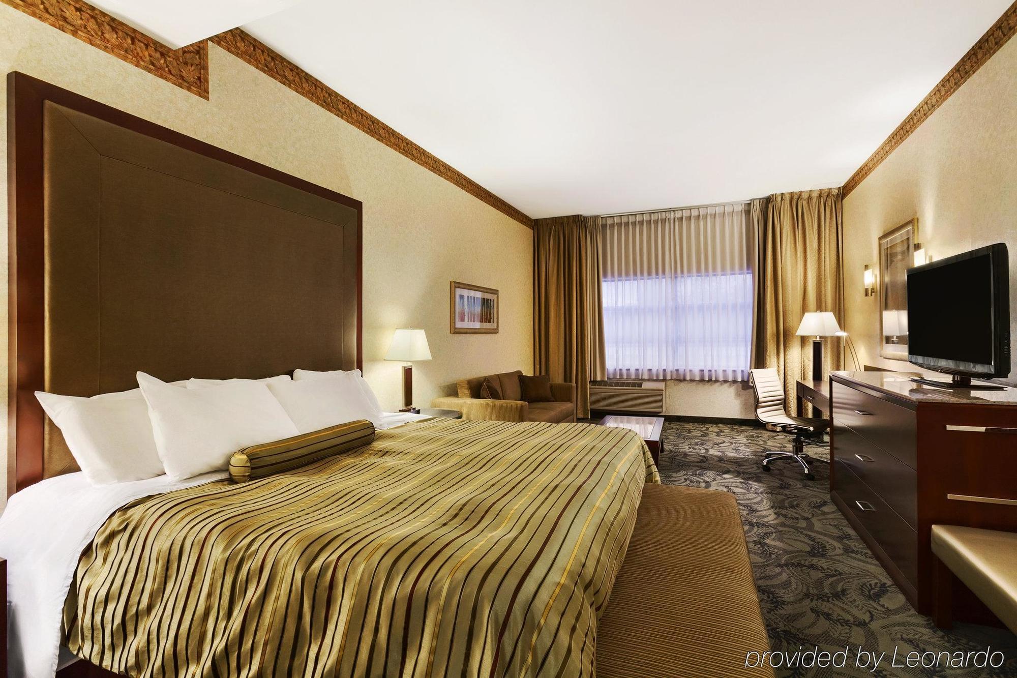 Poco Inn And Suites Hotel And Conference Center بورت كوكويتلام المظهر الخارجي الصورة