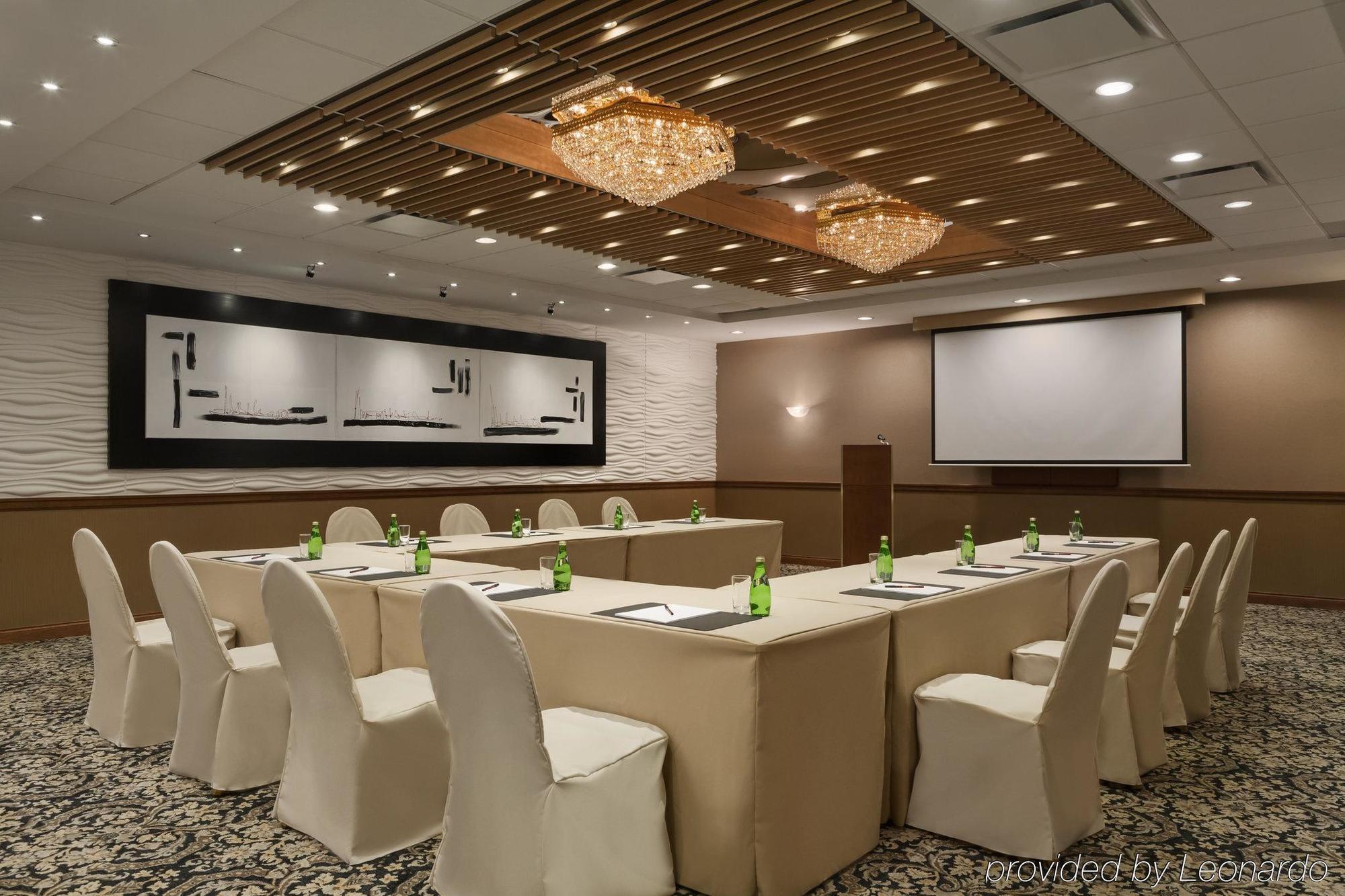 Poco Inn And Suites Hotel And Conference Center بورت كوكويتلام المظهر الخارجي الصورة